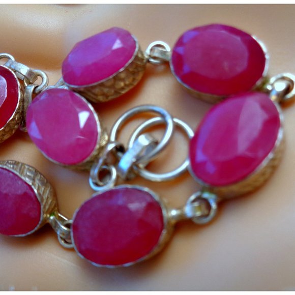 NATURAL RED RUBY GEMSTONE LADYS VINTAGE BRACELET - Picture 5 of 5
